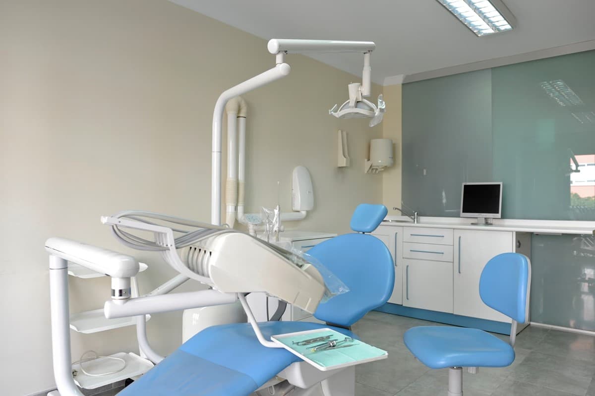 Clínica Dental Alborés en Boiro